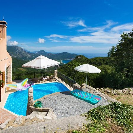 Villa Robinson Petrovac Екстер'єр фото