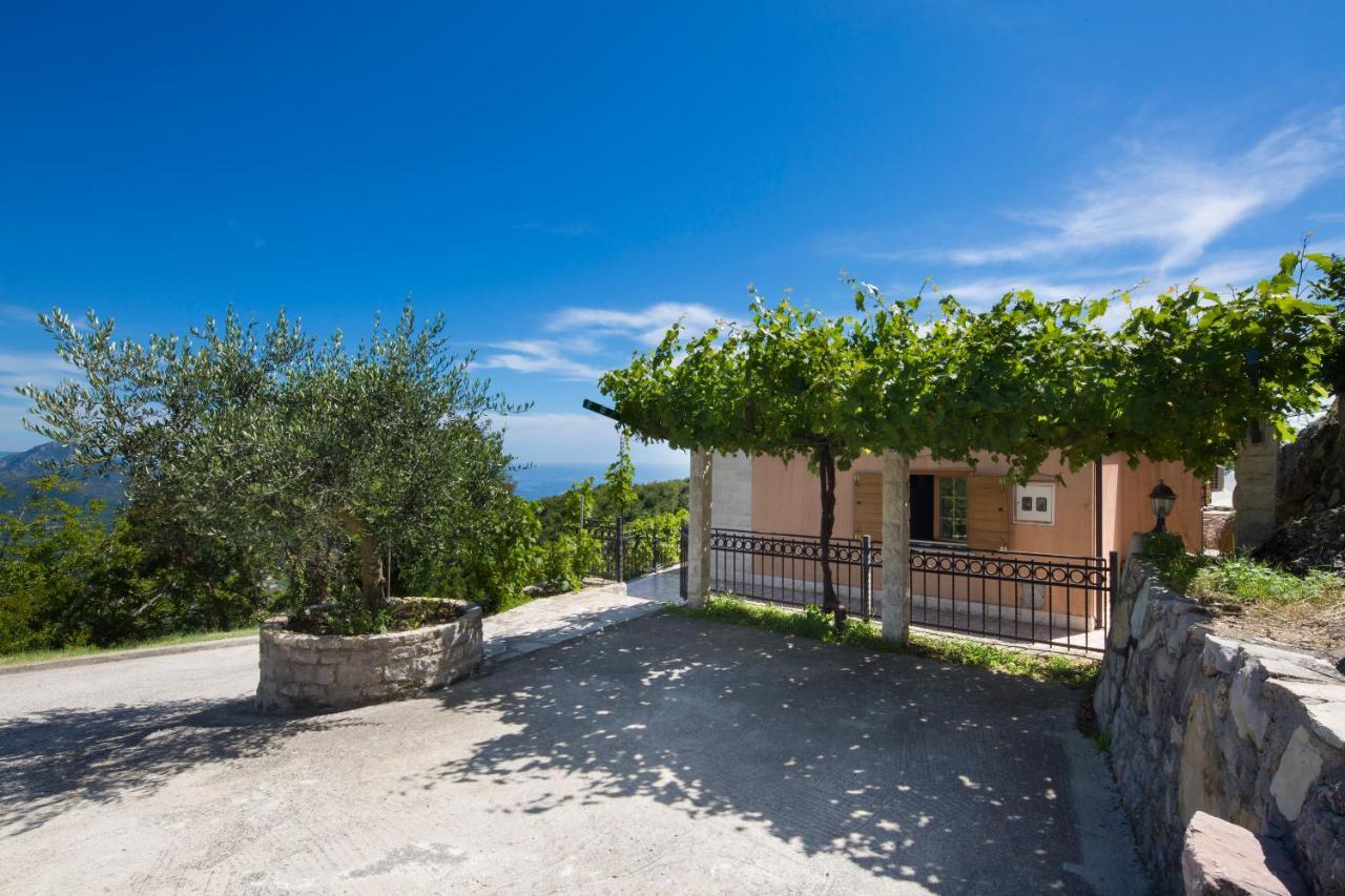 Villa Robinson Petrovac Екстер'єр фото